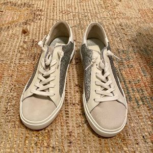 BRAND NEW Dolce Vita Zina Sparkle Sneakers Women’s Size 7